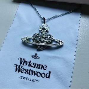 X-large emerald green Vivienne Westwood necklace